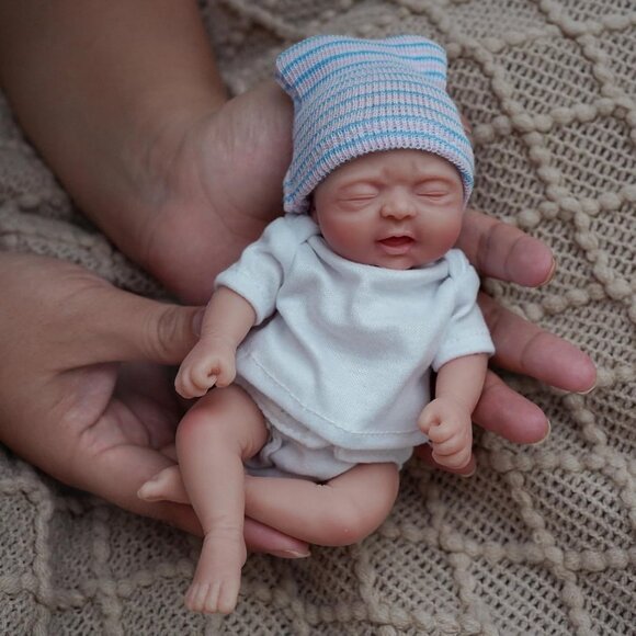 🆕7 Inch Full Body Silicone Black Baby Doll Boy  Lucy Mini Newborn Baby Dolls - Picture 3 of 4